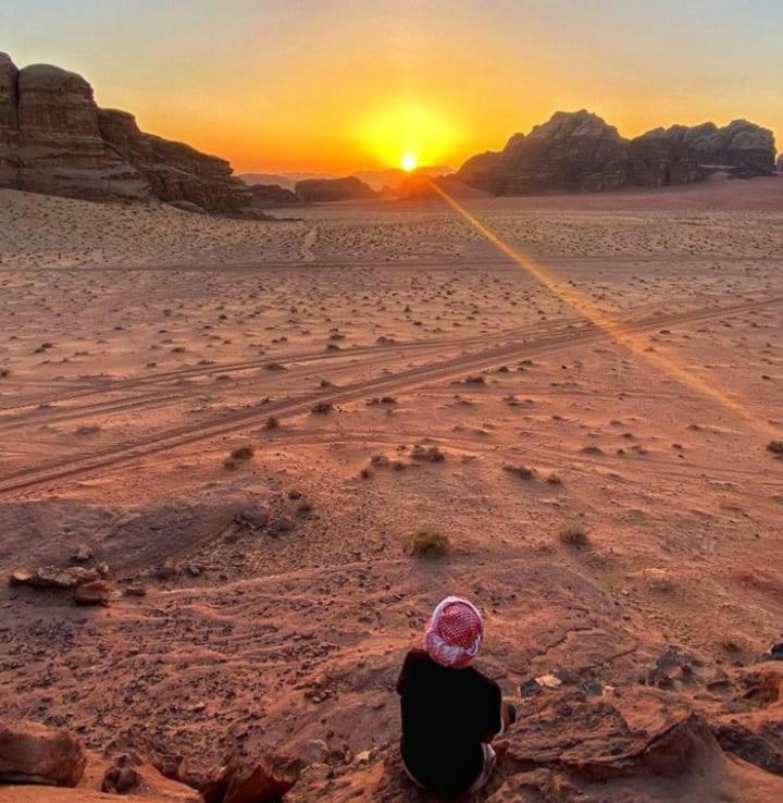 Moon City With Jeep Trips Hotel Wadi Rum Exterior photo